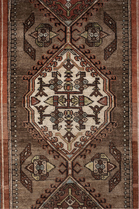 Antique Sarab Runner Rug (3' x 10')